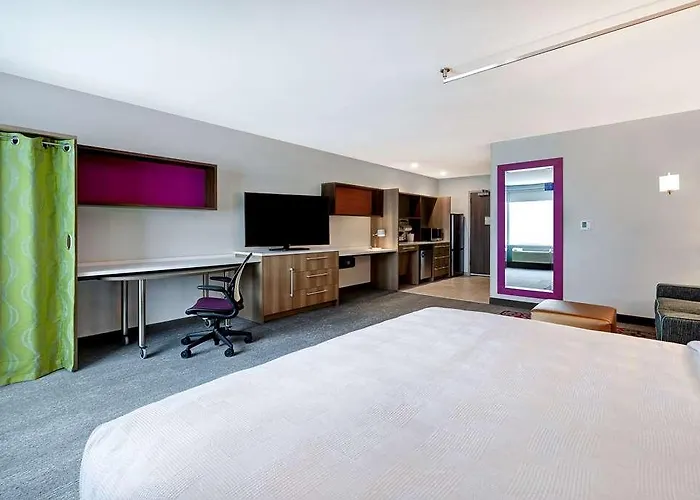 Hotel Home2 By Hilton Chicago