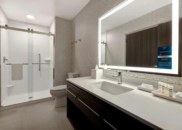 Home2 By Hilton Chicago Hotel