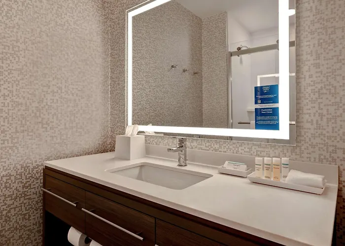 Home2 By Hilton Chicago Hotel 3*