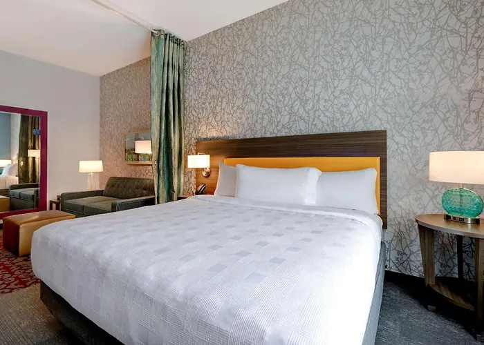 Home2 By Hilton Chicago Отель