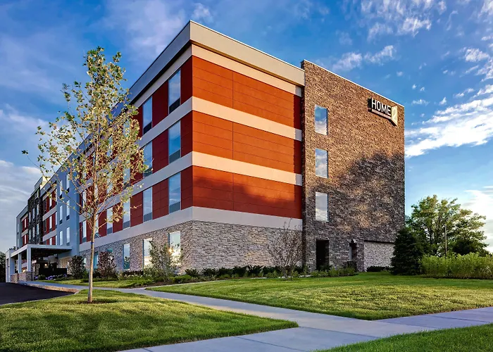 Отель Home2 By Hilton Chicago 3*